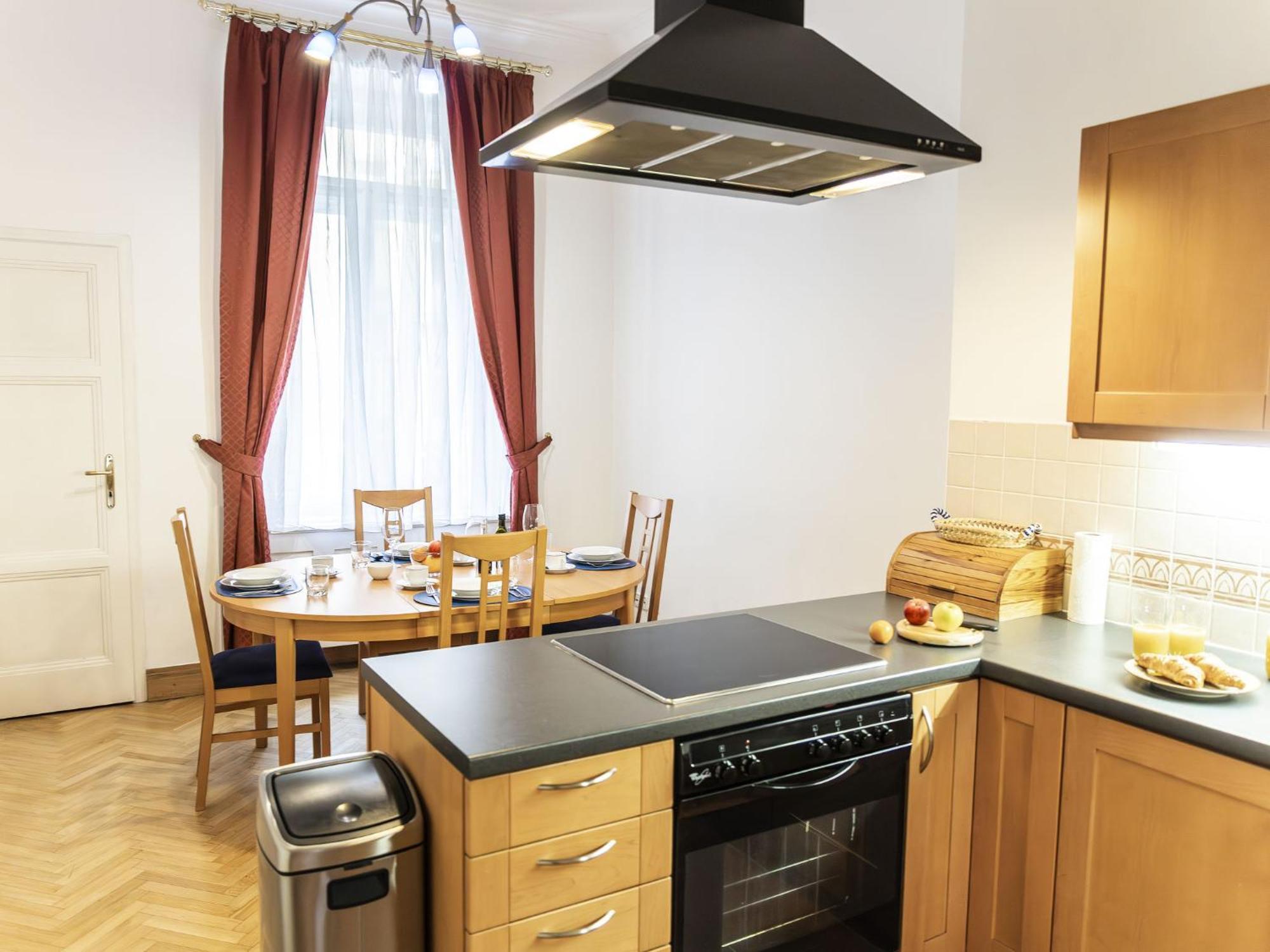 Manes By Interhome * Praag